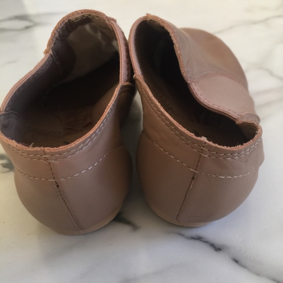 Capezio | E-Series Jazz Slip On - Picture 4 of 8